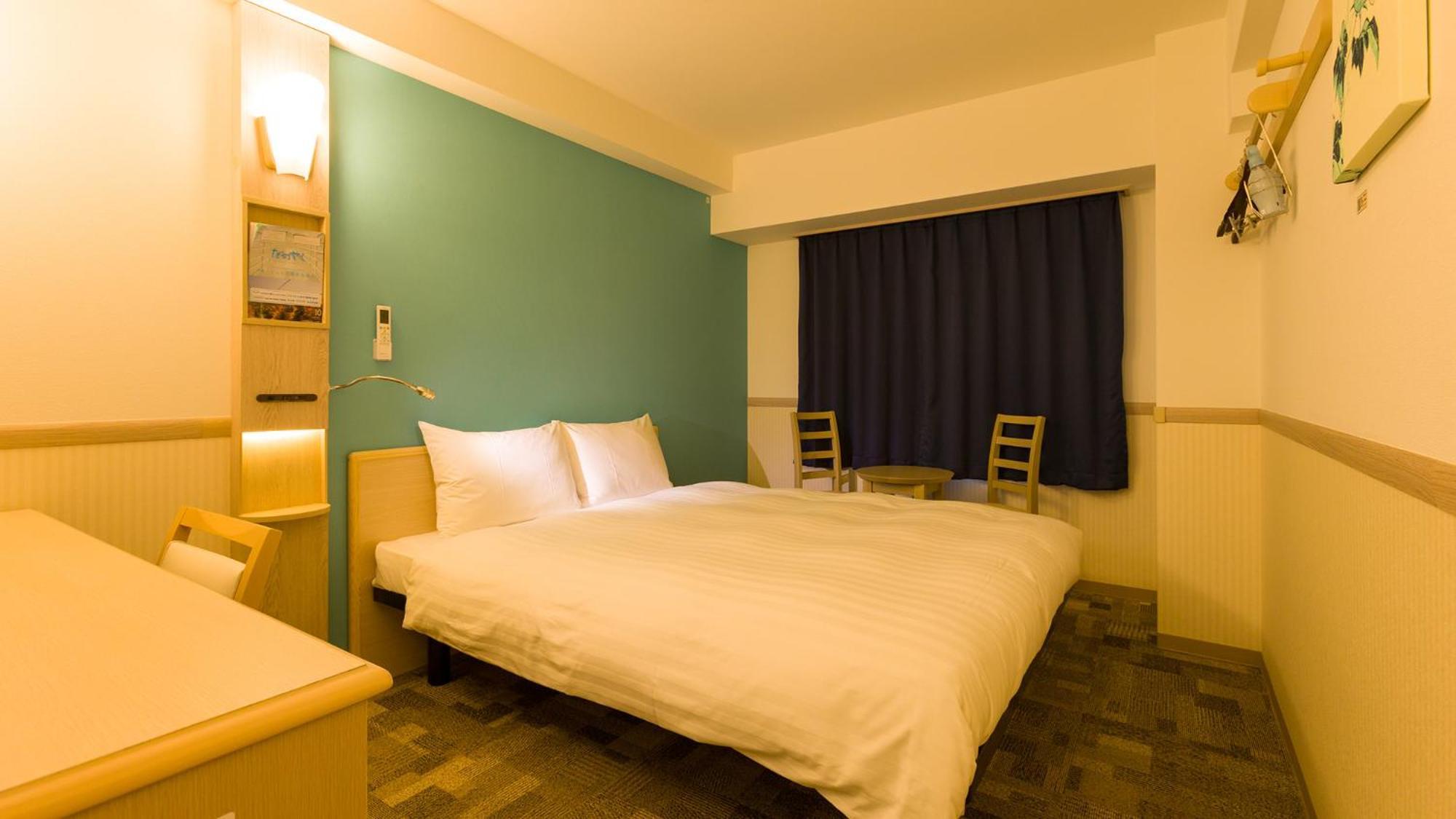 Toyoko Inn Shizuoka Shimizu Ekimae Rum bild
